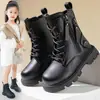 Botas Martin para Meninas 2025 Nova Moda Outono Meninas Botas de Cano Baixo Estilo Britânico Sapatos de Princesa Crianças Médias e Grandes Botas Individuais Tendência