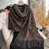 Cachecol Espesso Quente Outono e Inverno Xale Floral Dourado Estilo Europeu Clássico Xale com Franjas Estampado a Quente Lenço de Pescoço Feminino Venda por Atacado
