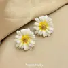 Aretes de Tachuela de Flor de Margarita Estilo Coreano Estilo Hada Accesorios de Aretes Frescos y Coloridos Pendientes de Personalidad Dulce y de Moda Accesorios para Orejas