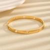 Anel liso de aço titânio 18k europeu e americano, pulseira com fecho em forma de coração, joias femininas de nicho em aço inoxidável