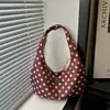 Bolso de hombro retro de lona con lunares para otoño e invierno, un bolso de gran capacidad de nicho y relajado, adecuado para uso casual y para ir al trabajo