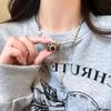 Collar de acero de titanio con borlas de cámara marrón retro para mujer, estilo dulce y moderno, con diseño de cadena de sudadera con perlas, accesorios apilables