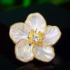 Estilo coreano elegante broche de zircão de flor de concha elegante elegante elegante flor pin roupa simples acessórios de flor para mulheres