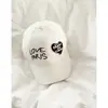 Gorra de Béisbol Bordada con Letra de Corazón Estilo Coreano para Mujer, Nuevo Modelo de Primavera, Sombrero de Sol Versátil para Parejas, Gorra tipo Pico Adelgazante para Hombre