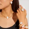 Conjunto de Perlas de Forma Especial de Venta Caliente de Tendencia Transfronterizo Europeo y Americano Conjunto de Collar Pendientes Anillo de Moda de Lujo Retro