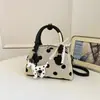 Bolsa Nova de Bolinhas Verão 2026, Bolsa de Ombro Doce de Nicho para Meninas, Bolsa de Bowling Moderna e Fashion