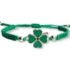 Nueva calle europea y americana. Día de San Patricio Día de San Patricio Comercio Electrónico Transfronterizo Pulsera de Arcilla