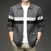 Artículo popular de transmisión en vivo chaqueta cárdigan de punto para hombre suéter otoño moda color block casual ropa de hombre manga larga prenda exterior tejido