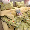 Conjunto de cama de quatro peças de algodão fofo classe A, fresco e simples, para maternidade, incluindo capa de edredom, lençol de cima, lençol de elástico para dormitório e conjunto de cama de três peças