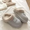 Novas pantufas de algodão de inverno para mulheres, com sola grossa, para usar ao ar livre, botas de neve com calcanhar fechado, pantufas peludas espessas e quentes, sapatos de algodão para casais