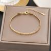 Pulsera 100 Europea y Americana Acero de Titanio Color Oro de 18k Libre de Color para Mujer Simple Versátil Elegante Ins Moda Personalizada Joyería de Mano