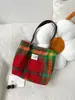 Bolsas únicas de otoño e invierno en oferta, bolsos de mujer a precios de ganga, exceso de stock de fábrica, bolsas tote versátiles de gran capacidad