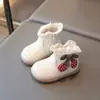 2025 Nuevos Zapatos de Terciopelo Cálidos de Invierno para Niñas Estilo Coreano Suela Suave Antideslizantes de Encaje Moda para Bebé Niña Estilo de Moda