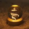 Adornos creativos de escritorio para dormitorio luz nocturna luminosa bola de cristal tallada sistema solar adornos de escritorio de madera bola de cristal
