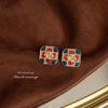 Pendientes de Botón de Lujo de Estilo Francés Vintage, Elegantes y Versátiles, Chapados en Plata con Diseño Elaborado, Pendientes de Declaración Hechos de Fábrica