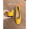 Aumento de Altura Interna 2026 Couro Genuíno Primavera e Verão Estilo Francês Amarelo Sapatos de Salto Único para Mulheres, Bico Redondo, Adequado para Saias, Sapatos de Salto para Noite