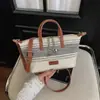 Bolsas de Diseñador Coreanas de Nicho No Multitudinarias para Mujer, Nuevos Modelos de Moda 2026, Bolsos de Mano con Textura Exquisita, Bolsos de Hombro y Cruzados para el Trabajo