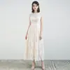 Vestido de Casamento Leve Estilo Francês 2026 Novo Vestido de Casamento Pequeno Estilo Coreano Simples Vestido para Registro de Casamento da Noiva