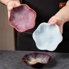 Elegante y sencillo plato de cerámica con forma de loto para casas de té, con nueces, frutas secas y bocadillos; adecuado para uso comercial en salones de té y salas de estar