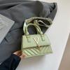 Design Estilo Francês Pequena Bolsa de Crowdsourcing Moda Feminina Elegante Moderna Têxtil Portátil Pequena Bolsa Cor Sólida Franja Bolsa Transversal