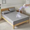 Funda de Cama Impermeable Acolchada Color Sólido Protector de Colchón Totalmente Cerrado Engrosado Antideslizante Impermeable a la Orina a Prueba de Polvo Funda de Colchón Simmons Pieza Única