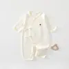 Macacão borboleta sem costura Classe A para recém-nascidos, macacão de verão fino plissado de manga longa para recém-nascidos, confortável e protege a barriga
