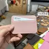Mini Tarjetero de Piel de Oveja Piel Suave Ligero Portatarjetas Bancarias Pequeño Billetero de Monedas Piel Genuina Creativo Simple Bolso para Tarjetas de Cera Húmeda y Aceite