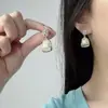 Brincos Geométricos Coloridos com Diamantes e Pérolas Estilo Coreano Exquisitos Leve Luxo Sentido de Alto Padrão Popular na Internet Joia de Orelha Versátil