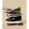 Zapatos de Mujer Estilo Francés Dorado con Puntera Puntiaguda y Hebilla Metálica de 4.8cm, Modelo Nuevo 2026, Piel Genuina, Tacón Oculto, Zapatos de Piel de Boca Baja