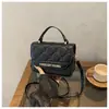 Bordado con hilo texturizado en relieve transfronterizo 2026 nuevo de moda letra con lámina de oro moda para ir al trabajo bolso pequeño cuadrado de hombro cruzado