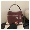 Bolsa Retrô para Mulheres 2026 Inverno Nova Moda Versátil Pequena Quadrada de Alta Qualidade Simples Casual Bolsa Transversal