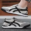 Tênis da Moda 2026 Novos Sapatos Masculinos Primavera e Outono Versátil Tendência Respirável Sapatos Esportivos Sapatos Casuais Masculinos Venda por Atacado do Fabricante