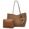 Bolso tejido retro 2026 de alta gama, nuevo diseño de moda, bolso de hombro de gran capacidad para ir al trabajo, bolso tote para debajo del brazo, estilo popular