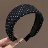 2026 Nuevo Estilo Diadema de Mujer Plisada de Ala Ancha Sensación de Alta Gama Cubre la Parte Superior del Cráneo Hace que la Cara se Vea Más Pequeña Cubre la Raya del Cabello Pinza para el Cabello Accesorio para el Cabello