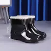 Botas de lluvia de seguridad de caña alta para hombre, botas de lluvia cortas, impermeables y antideslizantes, con forro de felpa engrosado, resistentes a ácidos y álcalis, botas de agua extra altas, botas de goma para cocina