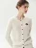 Cardigã de malha de cashmere de luxo leve para mulheres, com bordado delicado de guarda-chuvas pequenos, decote redondo e fecho de botões de uma fileira, criando um efeito suave e emagrecedor para o outono e inverno