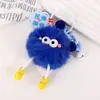 Nuevos y lindos adornos colgantes para bolso de bola de carbón de patas largas más vendidos, populares adornos colgantes de etiqueta acrílica para bolso