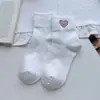 Meias Brancas para Mulheres, Meias de Cano Médio para Outono e Inverno, Absorventes de Suor e Resistentes a Odores, Bordado de Natal, Meias de Algodão de Cor Sólida, Atacado de Meias Femininas Transfronteiriças