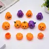 Popular juguete de cabeza de calabaza con cara de diablito, decoración de Halloween, accesorio de plástico para montajes de eventos, adorno peculiar, en stock