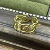 Anel Dourado Retrô de Alto Padrão Transfronteiriço Anel de Design de Nicho Feminino Anel de Dedo Indicador Simples de Estilo Frio Personalidade Atacado