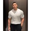 Verano Tendencia Color Sólido Estampado Secado Rápido Transpirable Delgado Costilla Tejido de Seda de Hielo Manga Corta Top Fitness Ajustado Hombre