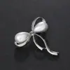 Broche de pérola de alta qualidade estilo coreano, broche de lapela simples com laço, broche anti-luz, acessórios para vestuário
