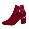 A fusão perfeita entre o clássico e a tendência, mostrando a elegância feminina! Botas de camurça de inverno de salto grosso