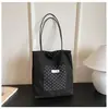 Bolsa Tote Casual de Bolinhas Estilo Coreano Nova Pequena de Nicho Moda Lona Bolsa de Trabalho Grande Capacidade Ombro Único Bolsa de Ombro