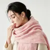 2026 Bufanda de Lana de Color Liso Invierno Engrosada Cálida Bufanda de Mohair Versátil Tacto de Alta Gama Chal Venta al por Mayor
