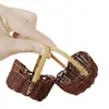 Cesta de bambú mini accesorios de juguete cesta de mimbre en stock cesta de flores pequeña tamaño extra pequeño cesta con asa mango natural tejido con forma de huevo