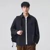Ropa para Hombre Xintang Camisa suave y amigable con la piel de manga larga, estilo casual americano, transpirable, con bolsillo en el pecho y logo, chaqueta de primavera para hombre