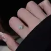 Anillo de un solo diamante estilo Moissanita Lágrimas de Sirena Super Brillantes para Mujer, Popular Anillo de Índice de Zirconia Línea de Pesca de Lujo