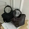 Bolso pequeño tejido con patrón transfronterizo para mujer, nuevo bolso de mano moderno y elegante, bolso tipo cubo con diseño único, bolso de hombro y cruzado de nicho