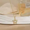 Collar para Mujer con Flor Giratoria, Sencillo y de Moda, Moderno y Versátil, Joyería de Cadena para Clavícula de Acero de Titanio, Regalo para el Día de la Madre